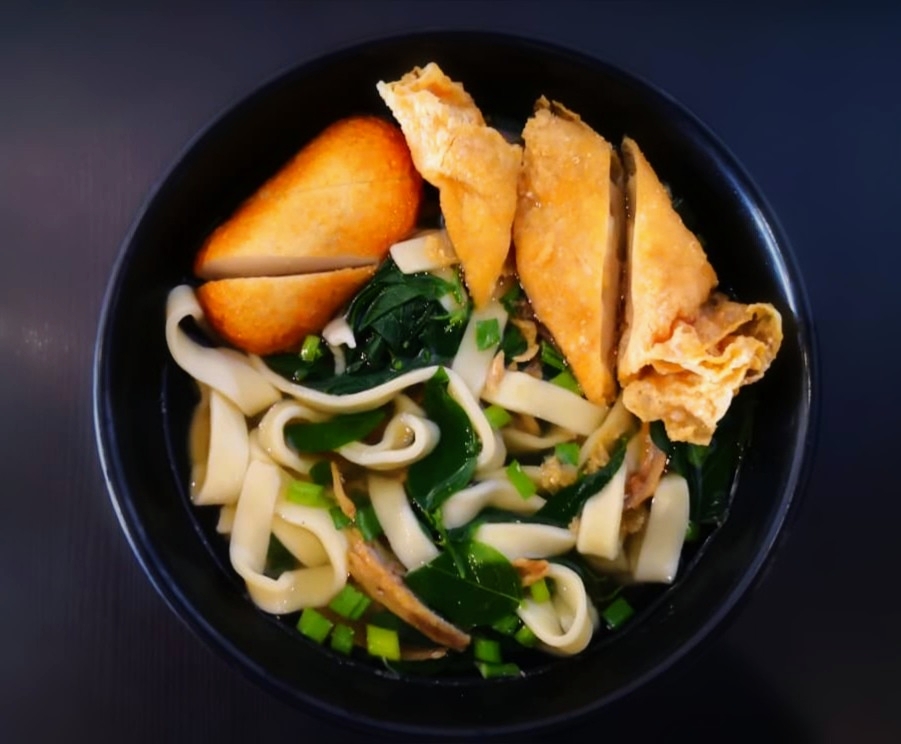 Fish Cake Fu Zhu Soup / Dry Pan Mee 鱼饼腐竹汤/干捞板面